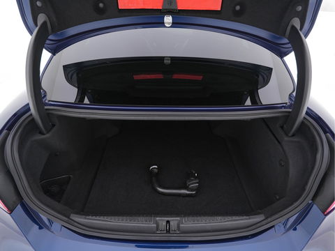 Alfa Romeo Giulia 2.0T B-Tech (INCL-BTW) Aut. *LUXURY-LEATHER | XENON | ADAPTIVE-CRUISE | MEMORY-PACK | HEATED-SPORTSEATS | KEYLESS | CAMERA | NAVI-FULLMAP | DAB+ | SHIFT-PADDLES | PRIVACY-GLASS | ECC | 18"ALU*