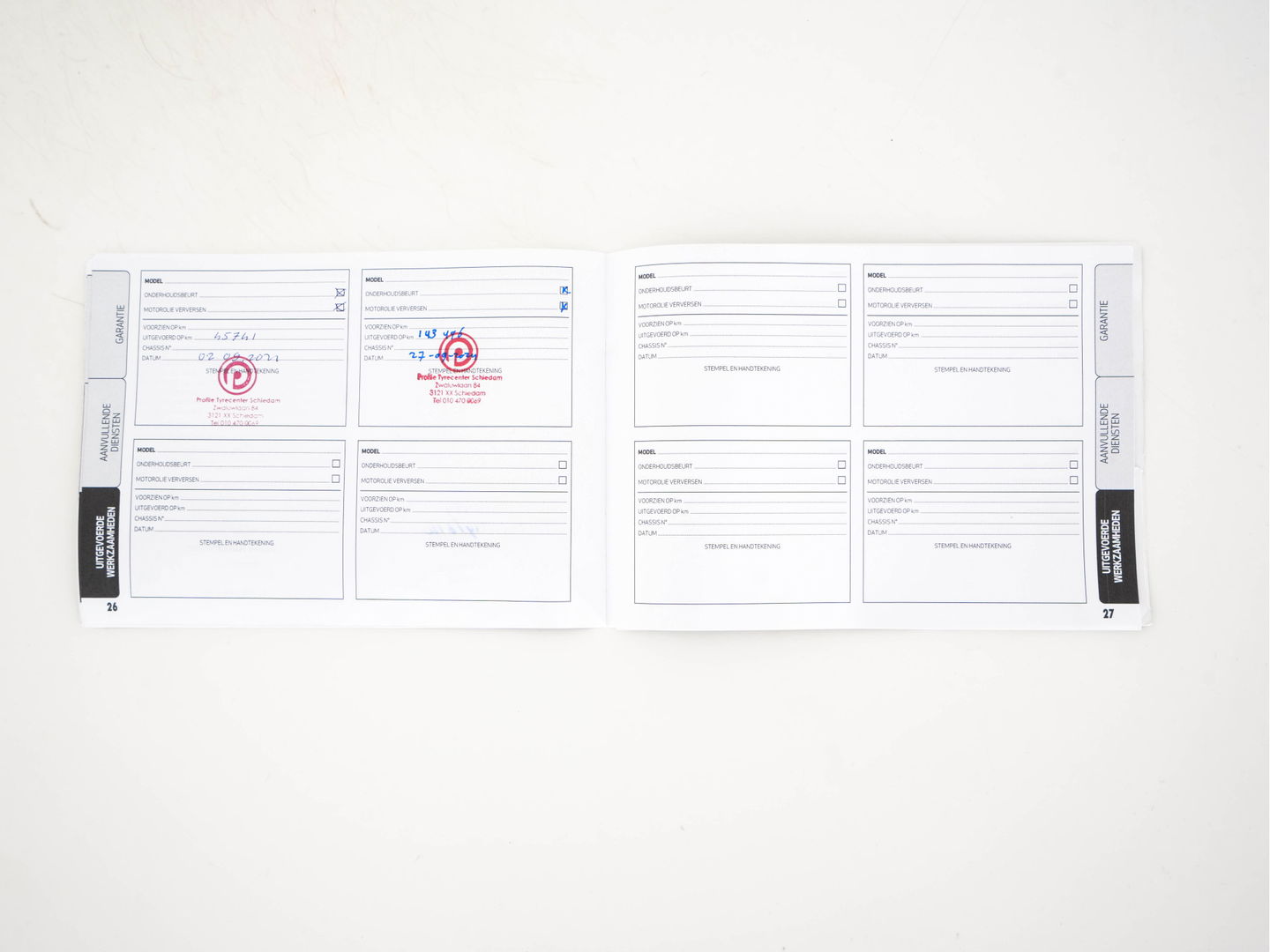 Alfa Romeo Giulia 2.0T B-Tech (INCL-BTW) Aut. *LUXURY-LEATHER | XENON | ADAPTIVE-CRUISE | MEMORY-PACK | HEATED-SPORTSEATS | KEYLESS | CAMERA | NAVI-FULLMAP | DAB+ | SHIFT-PADDLES | PRIVACY-GLASS | ECC | 18"ALU*