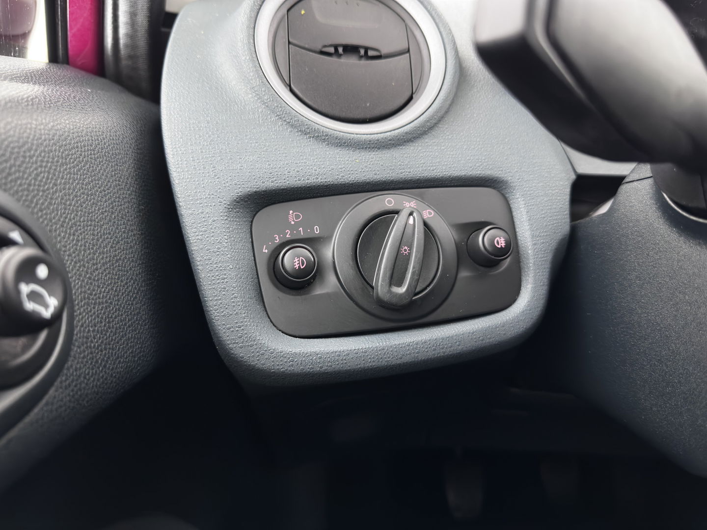 Ford Fiesta 1.4 Trend *NAVI-FULLMAP | HEATED-COMFORTSEATS | AIRCO | CARPLAY | 15''ALU*