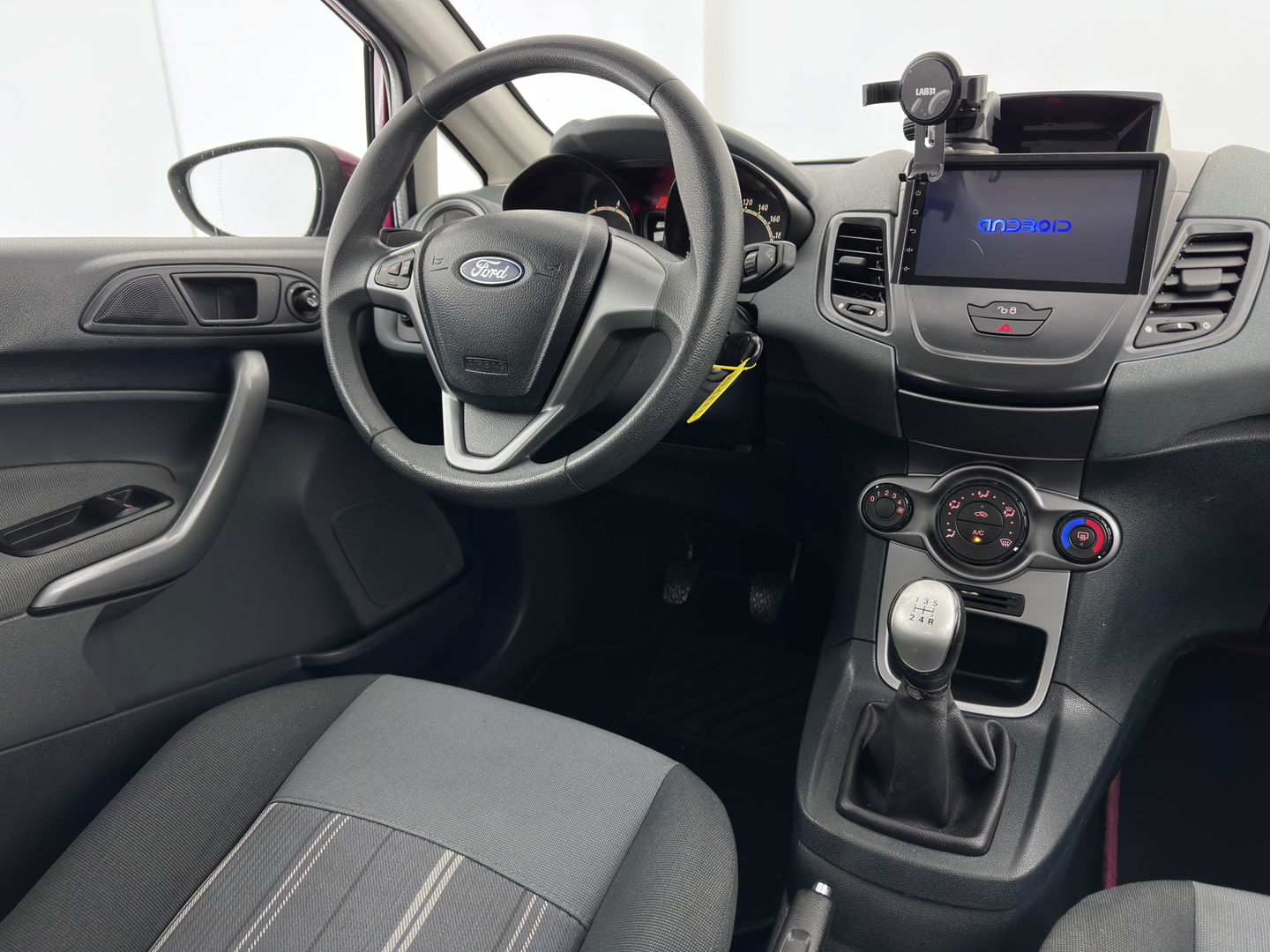 Ford Fiesta 1.4 Trend *NAVI-FULLMAP | HEATED-COMFORTSEATS | AIRCO | CARPLAY | 15''ALU*