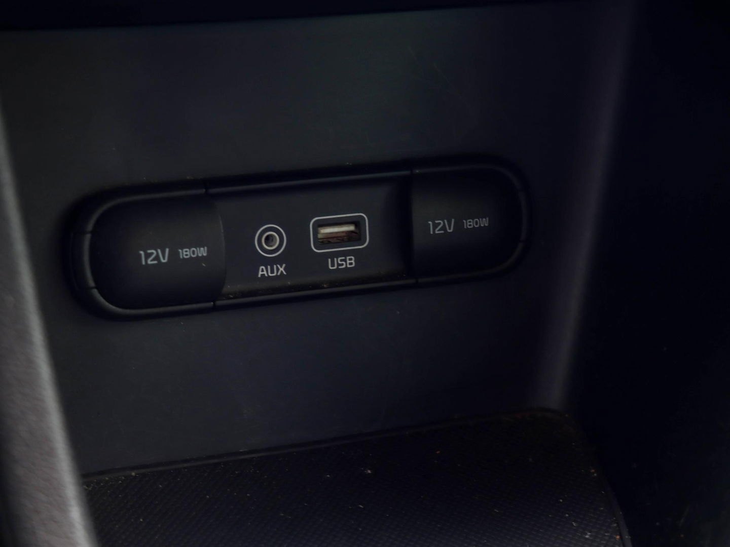 Kia Sportage 1.6 GDI DynamicLine Leder Trekhaak Camera Navigatie Dealeronderhouden