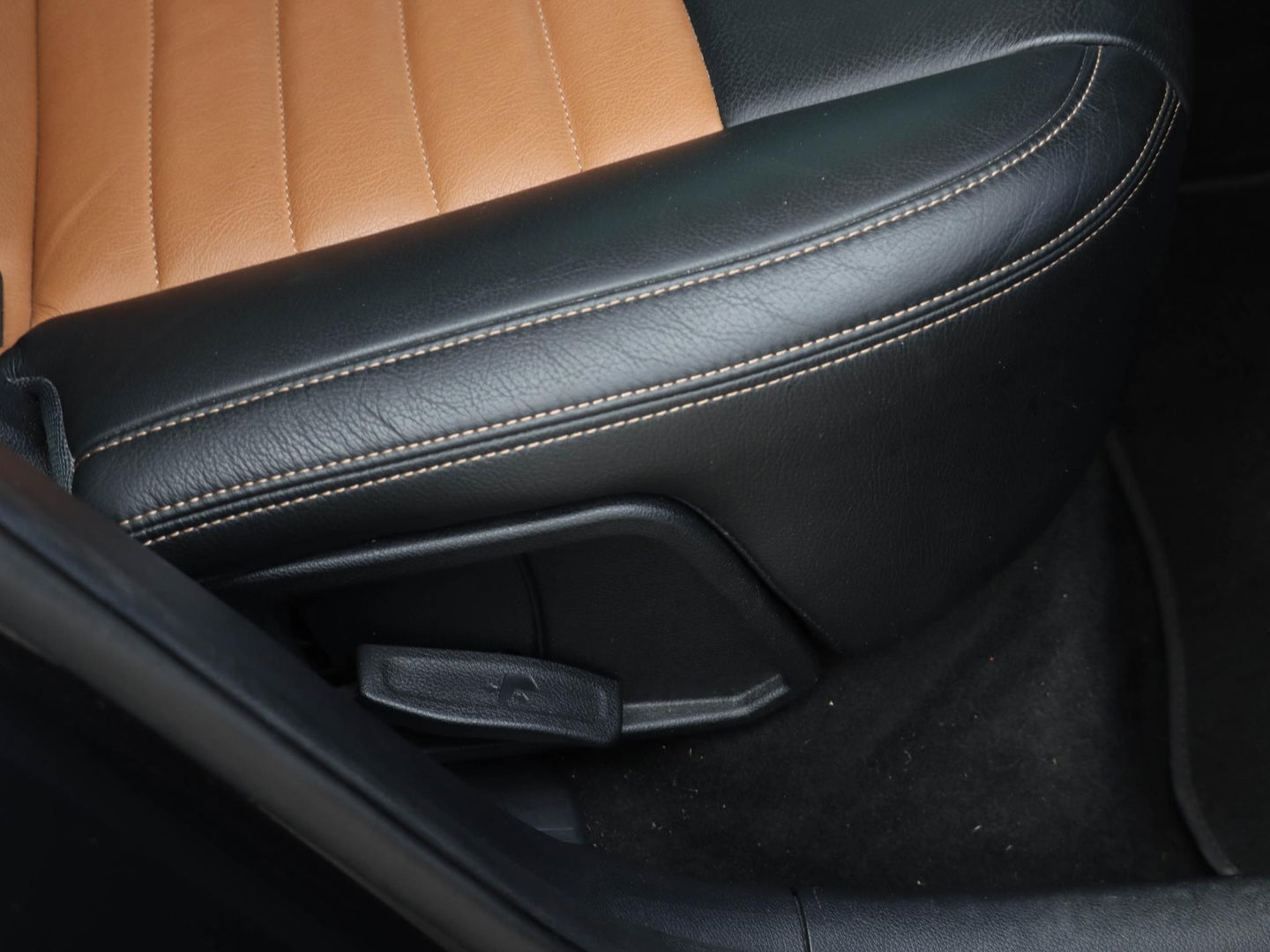 Kia Sportage 1.6 GDI DynamicLine Leder Trekhaak Camera Navigatie Dealeronderhouden