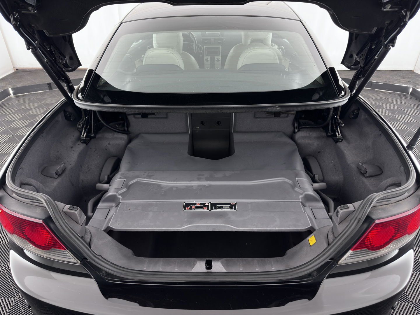 Volvo C70 Convertible 2.0D Momentum Aut. *LUXURY-LEATHER | XENON-PLUS | NAVI-FULLMAP | MEMORY-PACK | HEATED-COMFORTSEATS | ECC | KEYLESS | PDC | CRUISE | 18''ALU*