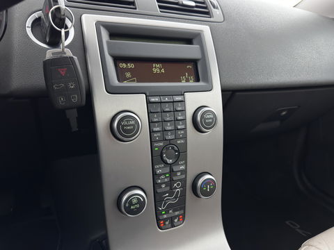 Volvo C70 Convertible 2.0D Momentum Aut. *LUXURY-LEATHER | XENON-PLUS | NAVI-FULLMAP | MEMORY-PACK | HEATED-COMFORTSEATS | ECC | KEYLESS | PDC | CRUISE | 18''ALU*