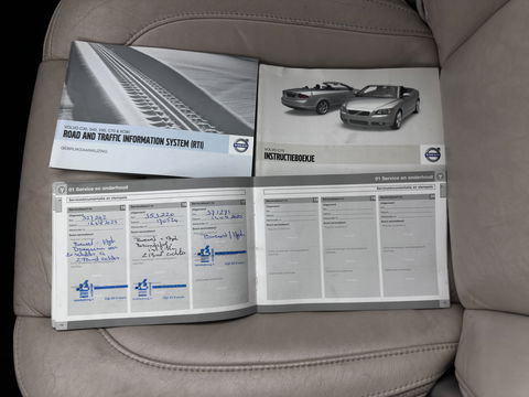 Volvo C70 Convertible 2.0D Momentum Aut. *LUXURY-LEATHER | XENON-PLUS | NAVI-FULLMAP | MEMORY-PACK | HEATED-COMFORTSEATS | ECC | KEYLESS | PDC | CRUISE | 18''ALU*