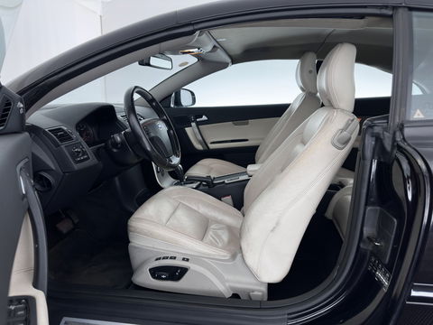Volvo C70 Convertible 2.0D Momentum Aut. *LUXURY-LEATHER | XENON-PLUS | NAVI-FULLMAP | MEMORY-PACK | HEATED-COMFORTSEATS | ECC | KEYLESS | PDC | CRUISE | 18''ALU*