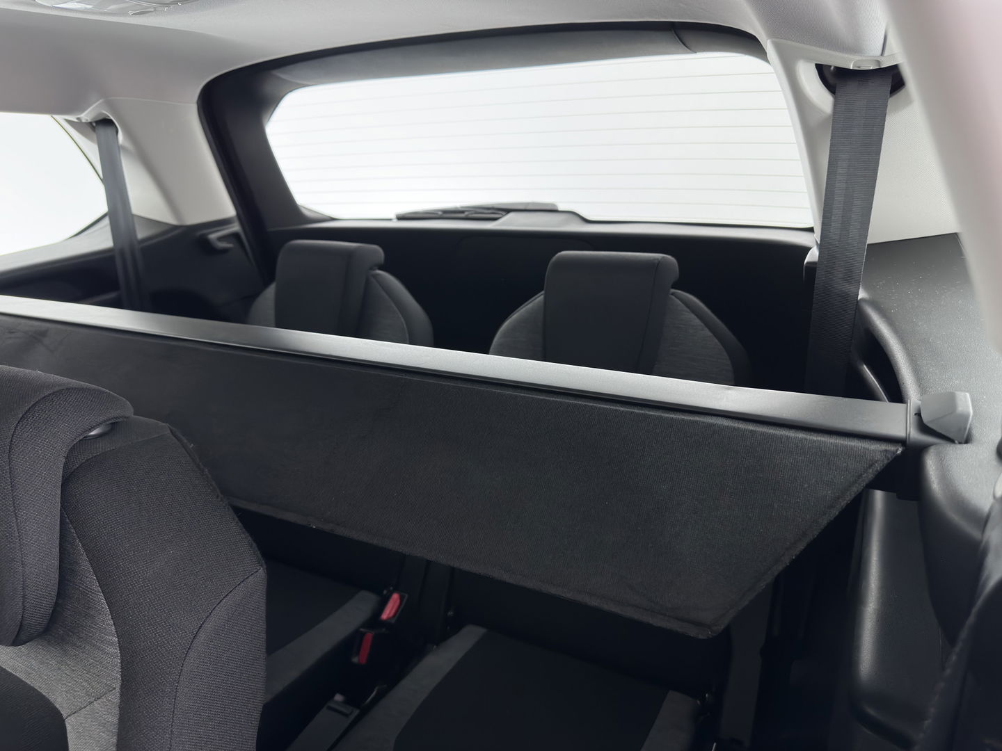 Citroën Grand C4 Spacetourer 1.2 PureTech Business [ 7-Pers. ] (INCL-BTW) *NAVI-FULLMAP | DIGI-COCKPIT | KEYLESS | COMFORT-SEATS | PANO-WINDOW | CARPLAY | ECC | PDC | CRUISE | TOWBAR | SHIFT-PADDELS |  16''ALU*