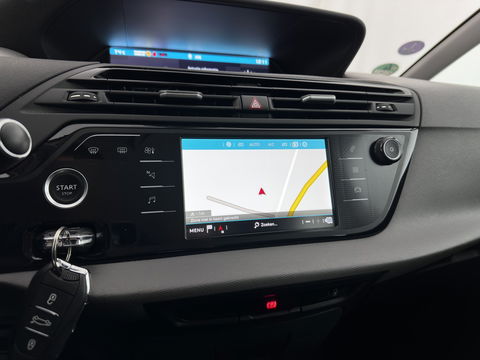 Citroën Grand C4 Spacetourer 1.2 PureTech Business [ 7-Pers. ] (INCL-BTW) *NAVI-FULLMAP | DIGI-COCKPIT | KEYLESS | COMFORT-SEATS | PANO-WINDOW | CARPLAY | ECC | PDC | CRUISE | TOWBAR | SHIFT-PADDELS |  16''ALU*