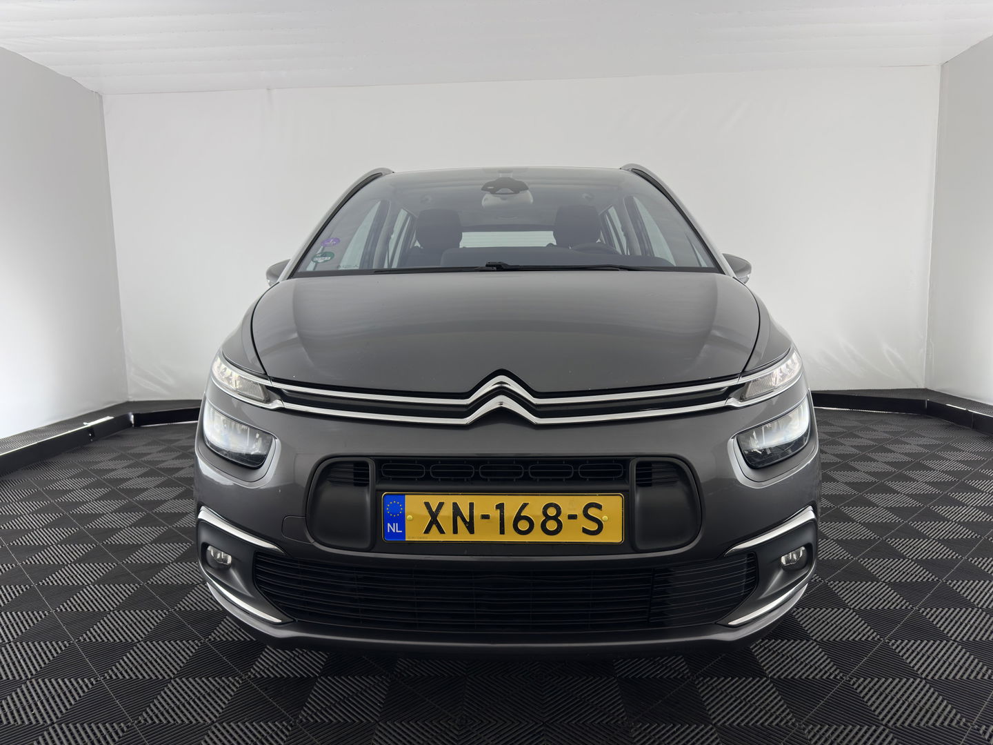 Citroën Grand C4 Spacetourer 1.2 PureTech Business [ 7-Pers. ] (INCL-BTW) *NAVI-FULLMAP | DIGI-COCKPIT | KEYLESS | COMFORT-SEATS | PANO-WINDOW | CARPLAY | ECC | PDC | CRUISE | TOWBAR | SHIFT-PADDELS |  16''ALU*