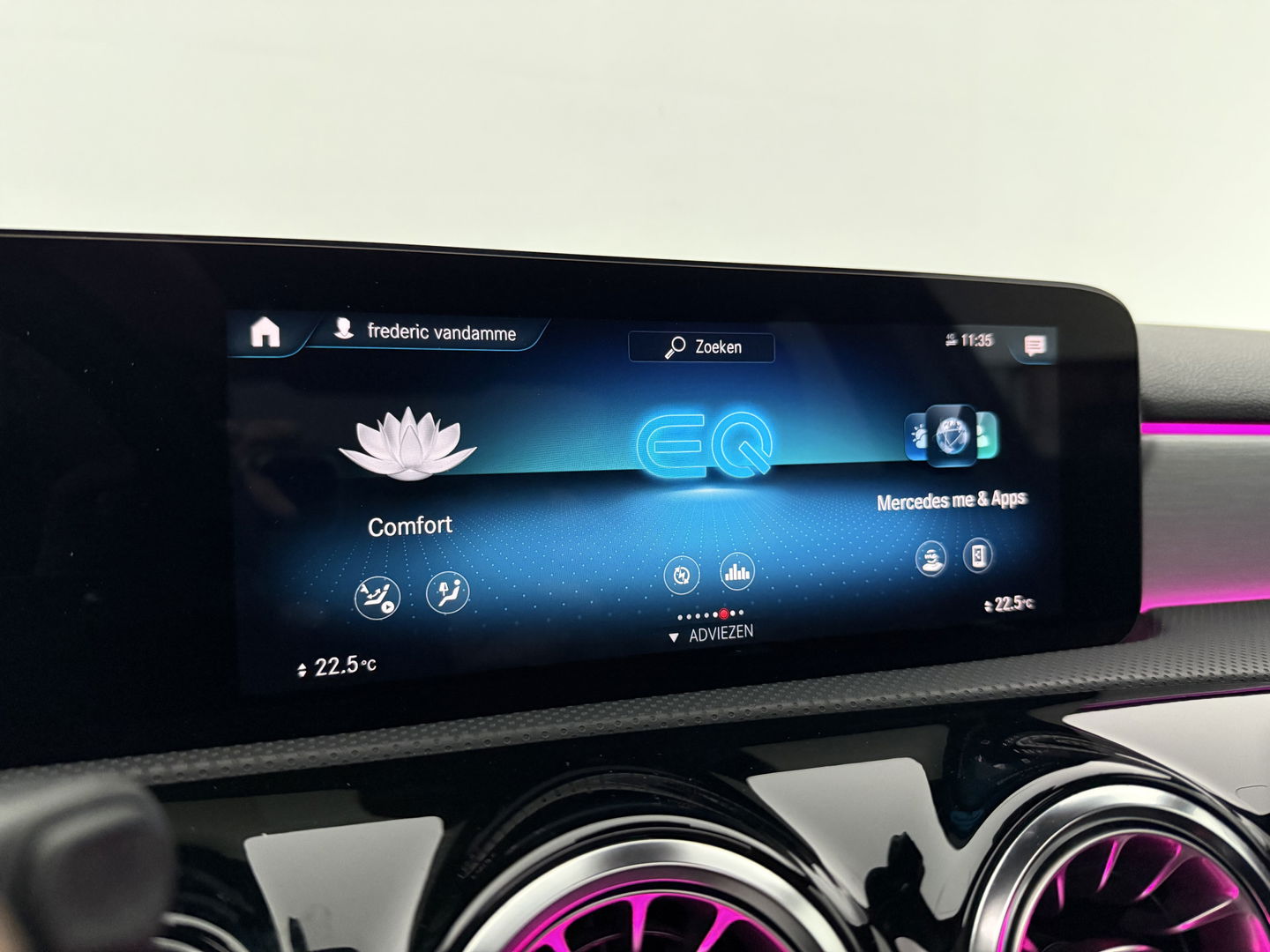 Mercedes-Benz A-Klasse 250 e AMG | Pano | Sfeerverl. | Memory | Virtual | Camera | Keyless | Trekh. | Carplay