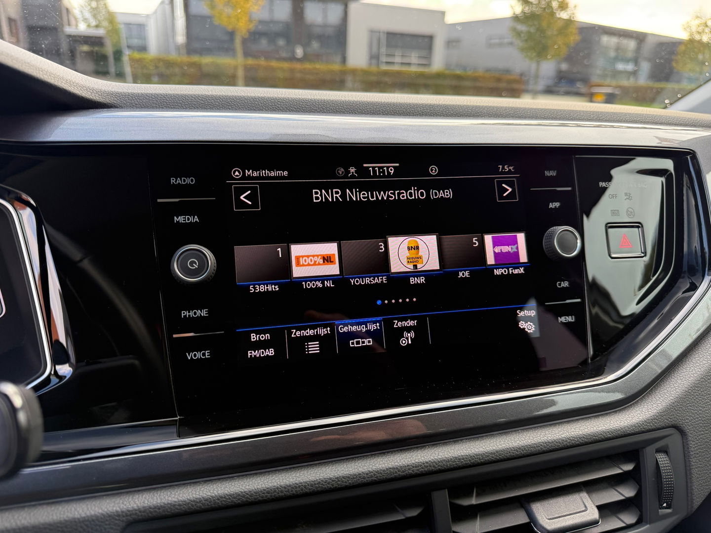 Volkswagen Taigo 1.0 TSI Style|Automaat|Carplay|Dealer onderhouden!