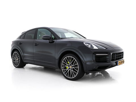 Porsche Cayenne Coupé 3.0 E-Hybrid Platinum Edition (INCL.BTW) *LUXURY-LEATHER | FULL-LED | MEMORY-PACK | BLIND-SPOT | BOSE-SOUND | HEATED-COMFORTSEATS | AIR-SUSPENSION | SPORT-EXHAUST | KEYLESS | CAMERA | DAB+ | NAVI-FULLMAP | TOWBAR | 22''AL