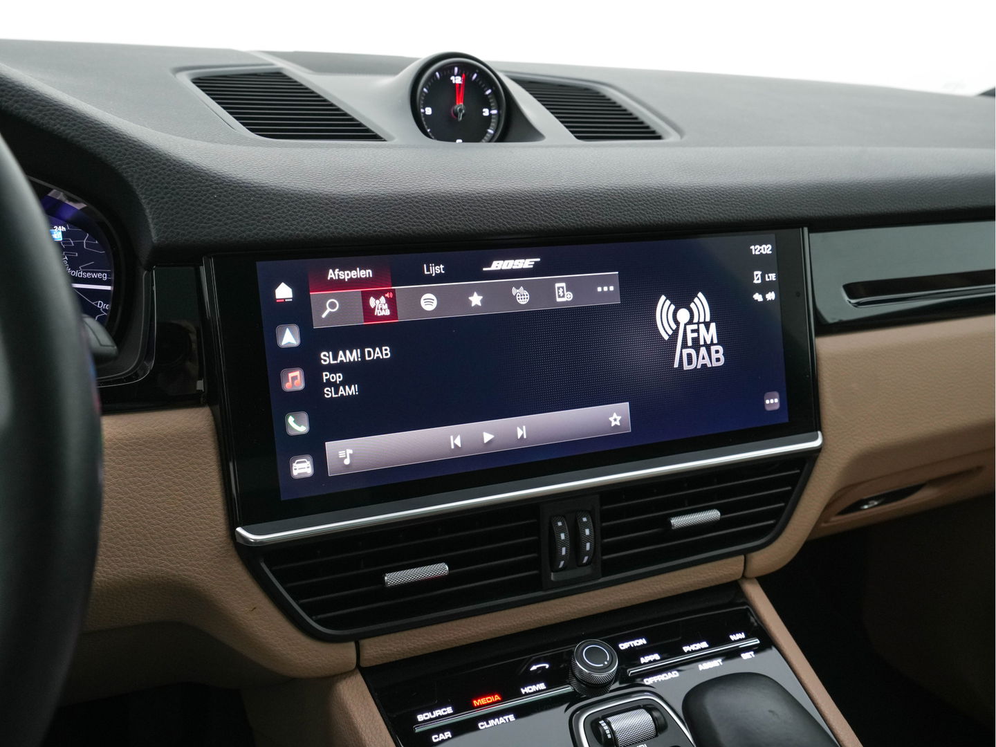 Porsche Cayenne Coupé 3.0 E-Hybrid Platinum Edition (INCL.BTW) *LUXURY-LEATHER | FULL-LED | MEMORY-PACK | BLIND-SPOT | BOSE-SOUND | HEATED-COMFORTSEATS | AIR-SUSPENSION | SPORT-EXHAUST | KEYLESS | CAMERA | DAB+ | NAVI-FULLMAP | TOWBAR | 22''AL