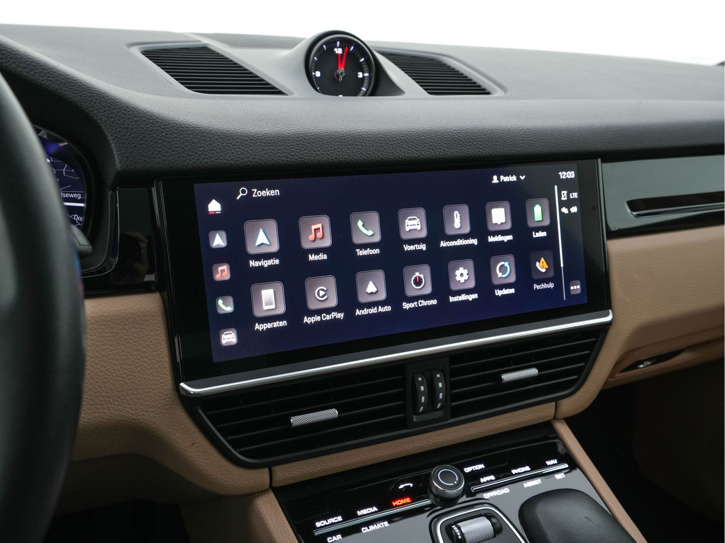 Porsche Cayenne Coupé 3.0 E-Hybrid Platinum Edition (INCL.BTW) *LUXURY-LEATHER | FULL-LED | MEMORY-PACK | BLIND-SPOT | BOSE-SOUND | HEATED-COMFORTSEATS | AIR-SUSPENSION | SPORT-EXHAUST | KEYLESS | CAMERA | DAB+ | NAVI-FULLMAP | TOWBAR | 22''AL