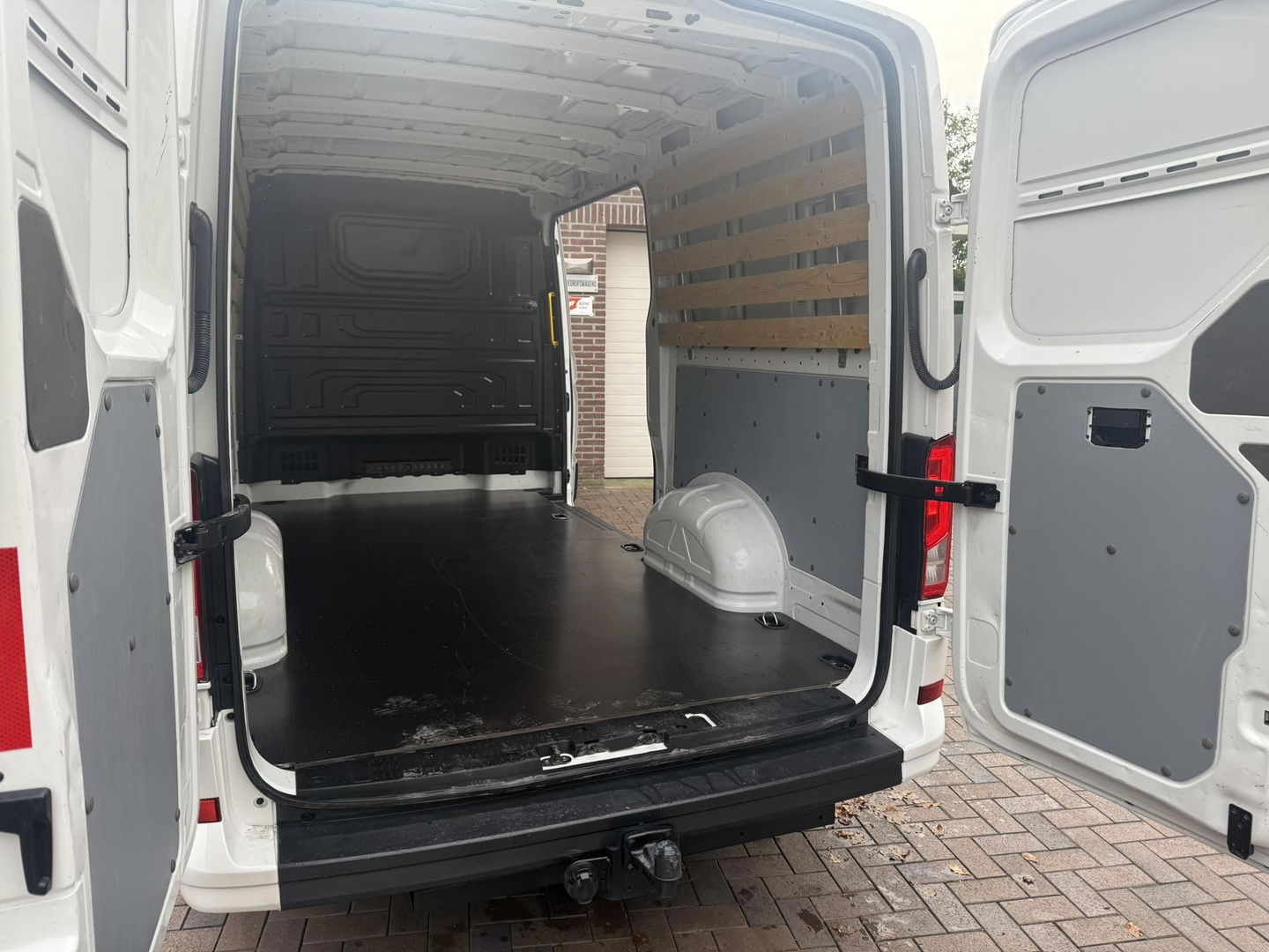 Volkswagen Crafter 30 2.0 TDI L3H2 camera airco cruise nap