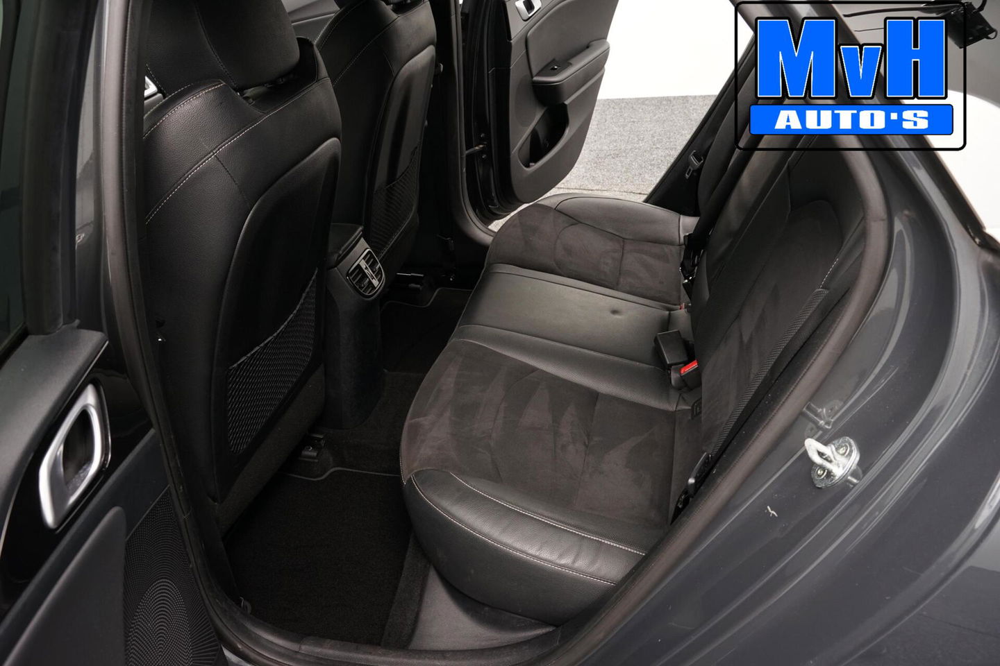 Kia ProCeed 1.4 T-GDI GT-Line|LUXE!|TREKHAAK|VIRTUAL|LED|NAP