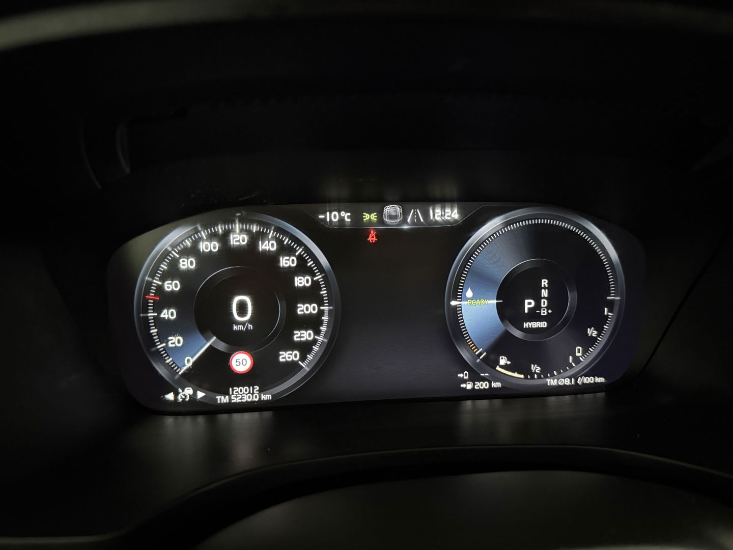 Volvo V60 2.0 T6 Twin Engine AWD 340PK R-Design | Pano | Memory | HuD | Sfeer | Massage | 360° | Trekh. | Stoel/Stuur verwarmd