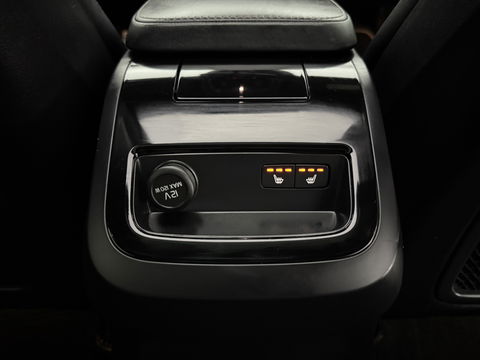 Volvo V60 2.0 T6 Twin Engine AWD 340PK R-Design | Pano | Memory | HuD | Sfeer | Massage | 360° | Trekh. | Stoel/Stuur verwarmd