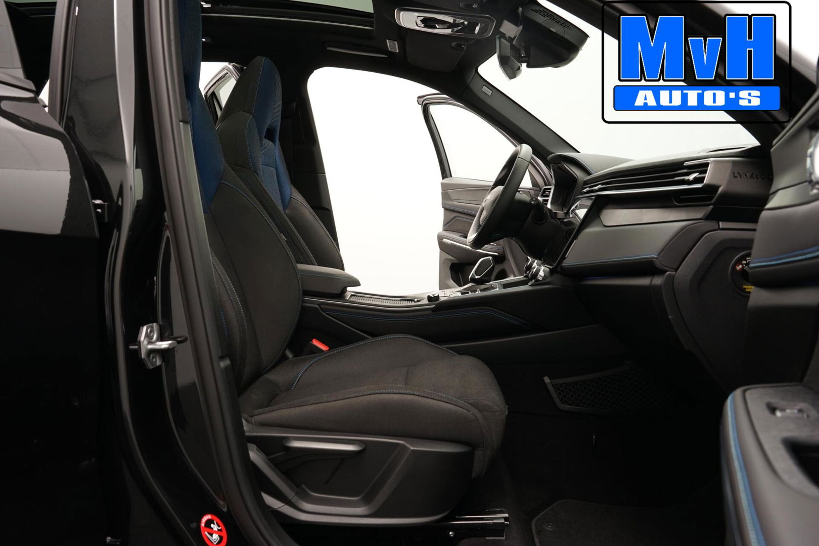 Lynk & Co 01 1.5 Plug-in Hybride|ZWARTE.HEMEL|360ÂșCAM|PANO|NAP