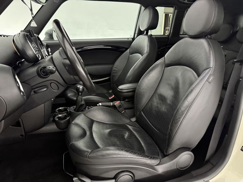 MINI Clubman 1.6 Cooper Hampton | Pano | H/K | Cruise | Navi | Stoelverw. | Parkeersens.