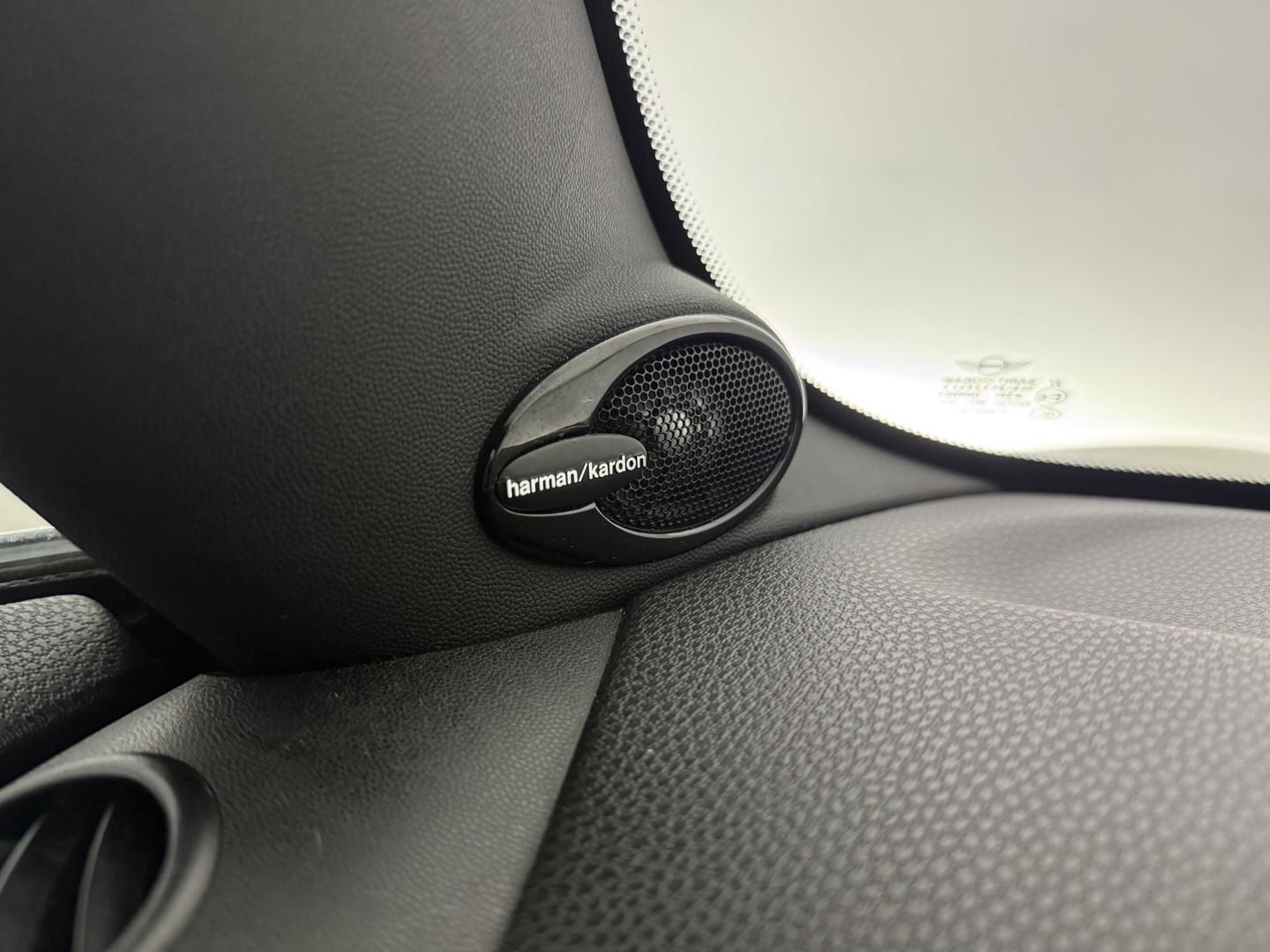 MINI Clubman 1.6 Cooper Hampton | Pano | H/K | Cruise | Navi | Stoelverw. | Parkeersens.