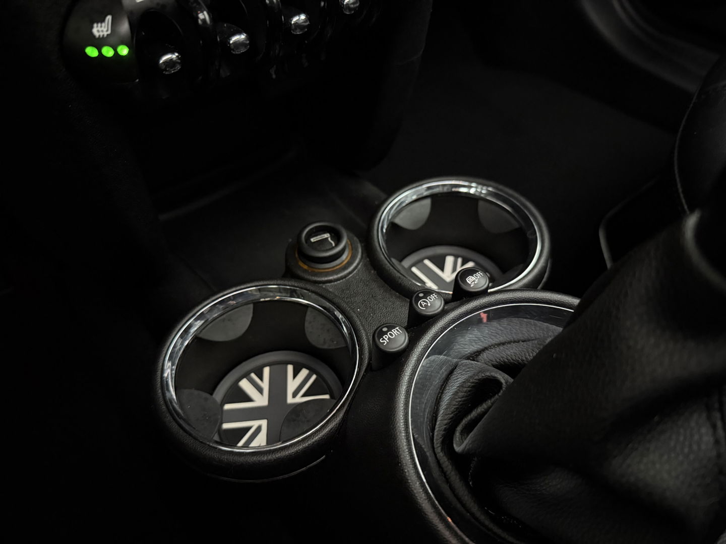 MINI Clubman 1.6 Cooper Hampton | Pano | H/K | Cruise | Navi | Stoelverw. | Parkeersens.