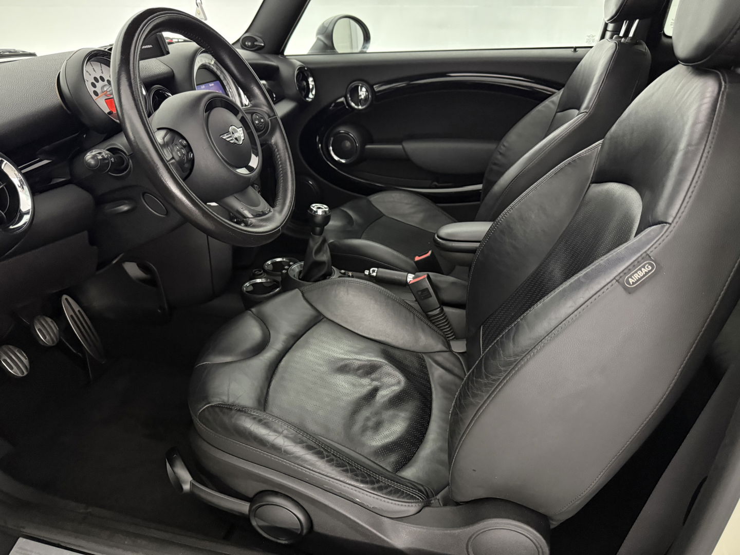 MINI Clubman 1.6 Cooper Hampton | Pano | H/K | Cruise | Navi | Stoelverw. | Parkeersens.