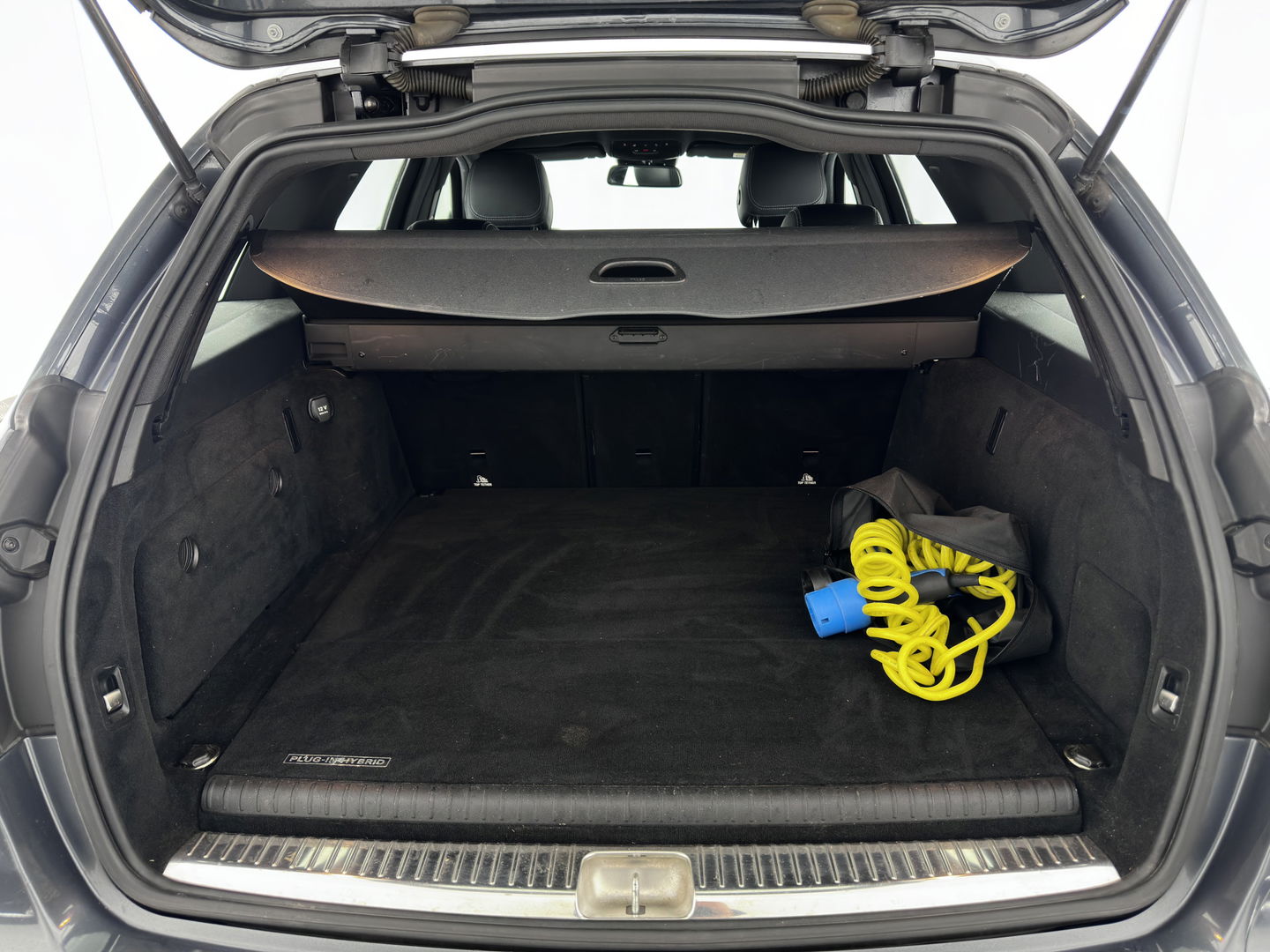 Mercedes-Benz C-Klasse Estate 350 e Lease Edition Plug-In Aut. *LEATHER-FABRIC | FULL-LED | AIRMATIC | NAVI-FULLMAP | CAMERA | HEATED-SPORTSEATS  | ECC | PDC | CRUISE | KEYLESS | AMBIENT-LIGHT | SHIFT-PADDLES | 17''ALU*