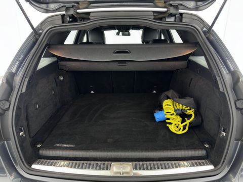 Mercedes-Benz C-Klasse Estate 350 e Lease Edition Plug-In Aut. *LEATHER-FABRIC | FULL-LED | AIRMATIC | NAVI-FULLMAP | CAMERA | HEATED-SPORTSEATS  | ECC | PDC | CRUISE | KEYLESS | AMBIENT-LIGHT | SHIFT-PADDLES | 17''ALU*