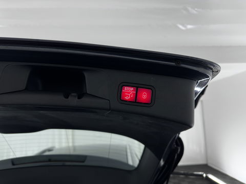 Mercedes-Benz C-Klasse Estate 350 e Lease Edition Plug-In Aut. *LEATHER-FABRIC | FULL-LED | AIRMATIC | NAVI-FULLMAP | CAMERA | HEATED-SPORTSEATS  | ECC | PDC | CRUISE | KEYLESS | AMBIENT-LIGHT | SHIFT-PADDLES | 17''ALU*