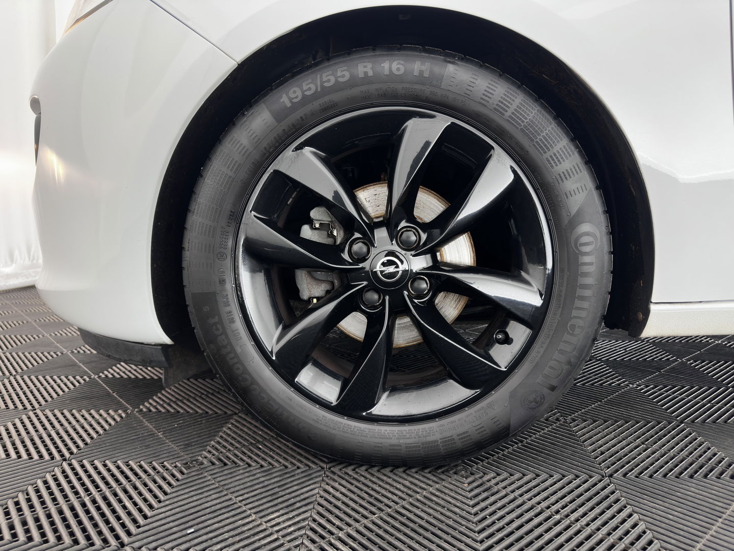 Opel ADAM 1.0 Turbo Jam *AIRCO | CRUISE | COMFORT-SEATS | PRIVACY-GLASS | PDC | 16''ALU*