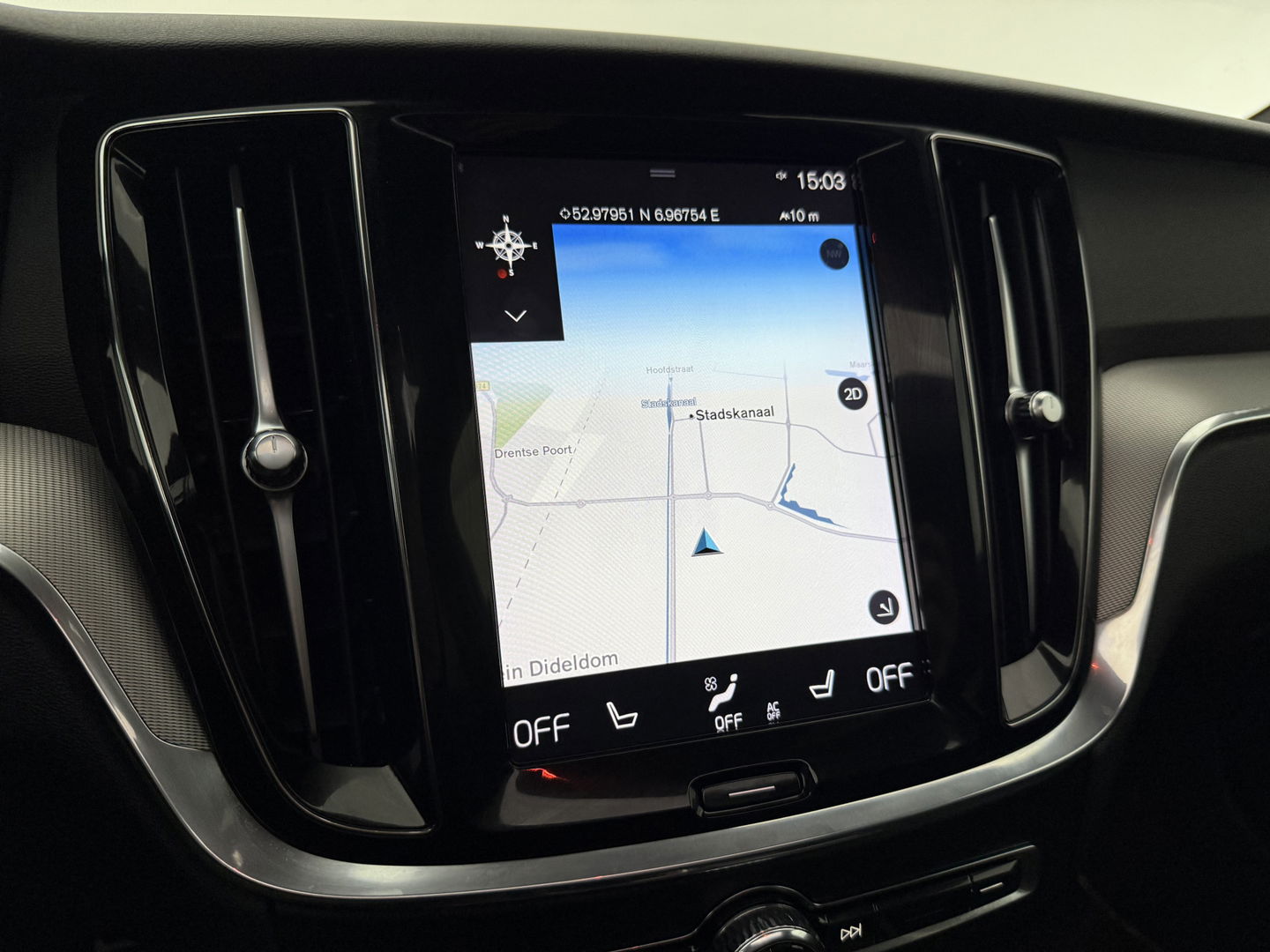 Volvo V60 2.0 T8 Twin Engine AWD 392PK R-Design | Pano | H/K | Massage | Virtual | Memory | Camera | Carplay | Stoelverw./Koeling | LED