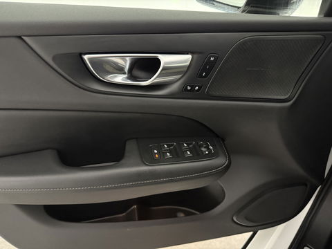 Volvo V60 2.0 T8 Twin Engine AWD 392PK R-Design | Pano | H/K | Massage | Virtual | Memory | Camera | Carplay | Stoelverw./Koeling | LED