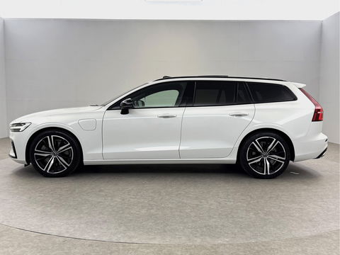 Volvo V60 2.0 T8 Twin Engine AWD 392PK R-Design | Pano | H/K | Massage | Virtual | Memory | Camera | Carplay | Stoelverw./Koeling | LED