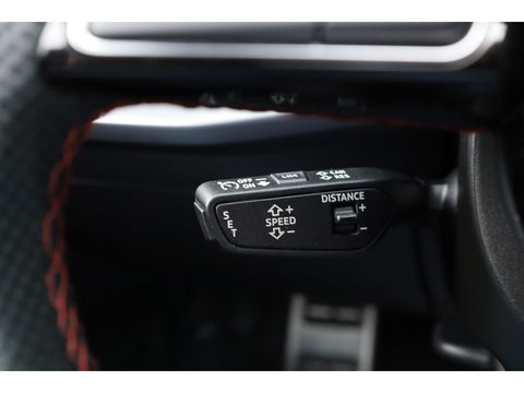 Audi A3 Sportback 35 TFSI | Pano | Afn. Trekhaak | Sportstoelen | Apple CarPlay | Stoelverw. | Camera | 17"