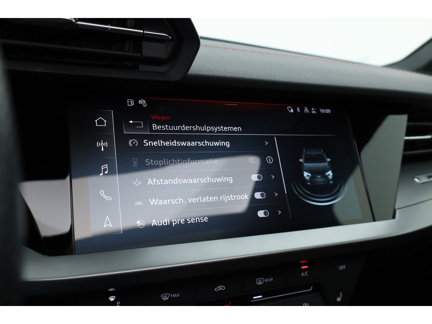 Audi A3 Sportback 35 TFSI | Pano | Afn. Trekhaak | Sportstoelen | Apple CarPlay | Stoelverw. | Camera | 17"