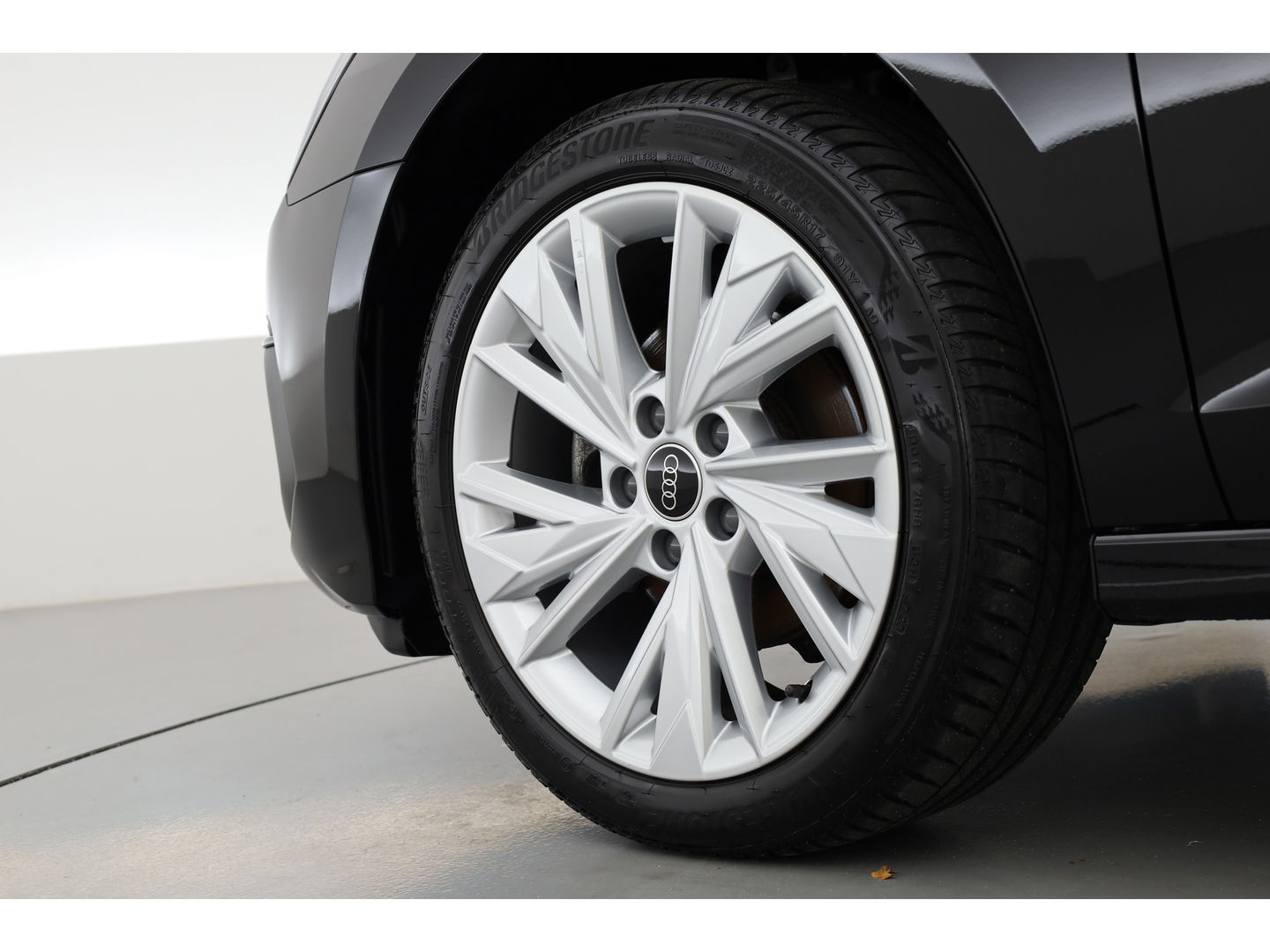 Audi A3 Sportback 35 TFSI | Pano | Afn. Trekhaak | Sportstoelen | Apple CarPlay | Stoelverw. | Camera | 17"