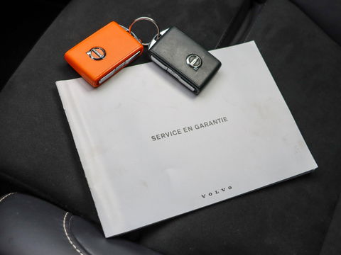 Volvo XC40 T4 Recharge R-Design 211PK Leder/Alcantara Camera ACC TwoTone lak