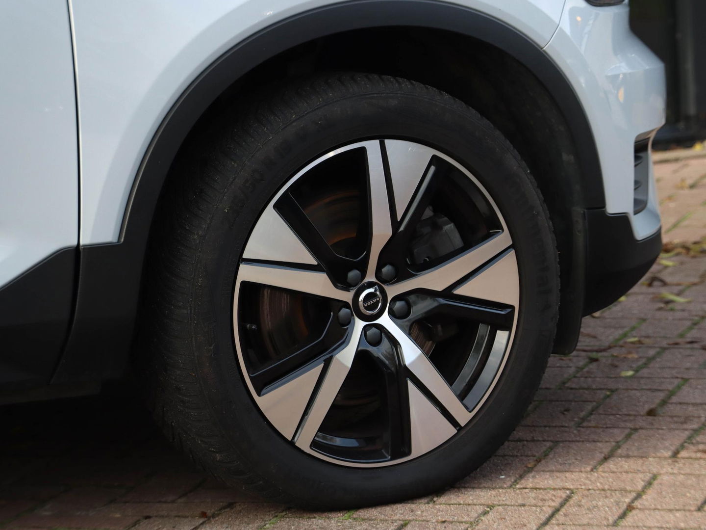 Volvo XC40 T4 Recharge R-Design 211PK Leder/Alcantara Camera ACC TwoTone lak