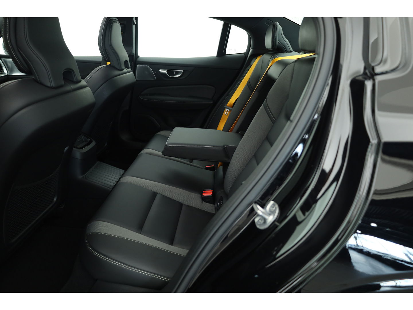 Volvo S60 T8 Polestar Engineered |Öhlins | Pano | HUD | Bowers & Wilkins | 360cam | Pilot Assist