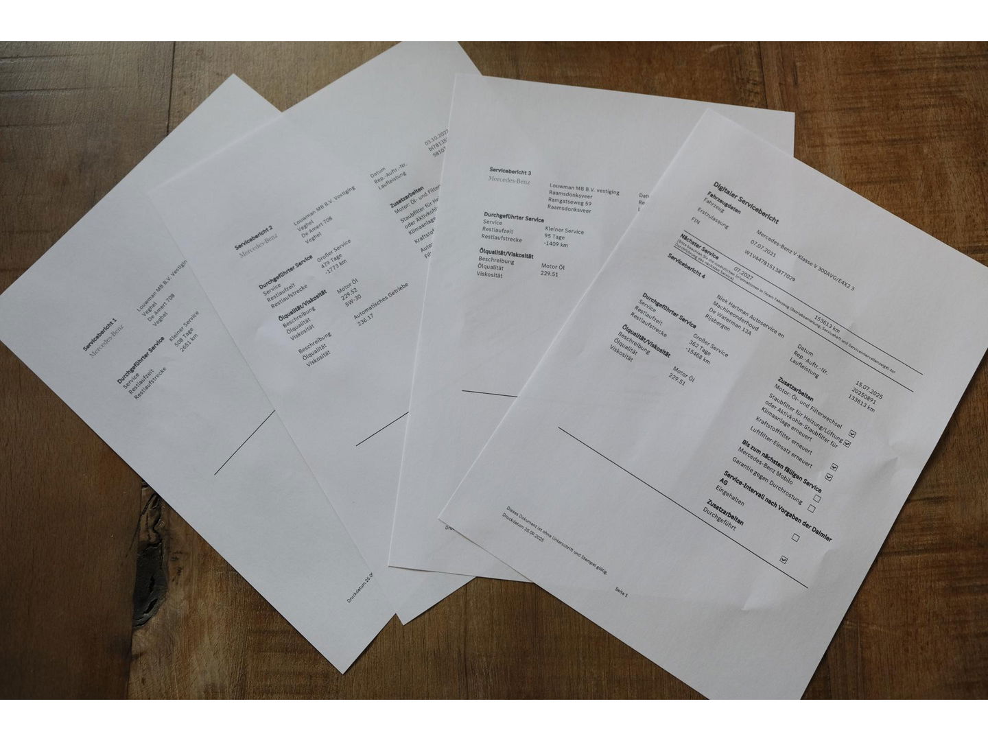 Mercedes-Benz V-Klasse V300d AMG 240pk Extra Lang XL Burmester Elektrische schuifdeuren Trekhaak Night pakket Black Edition