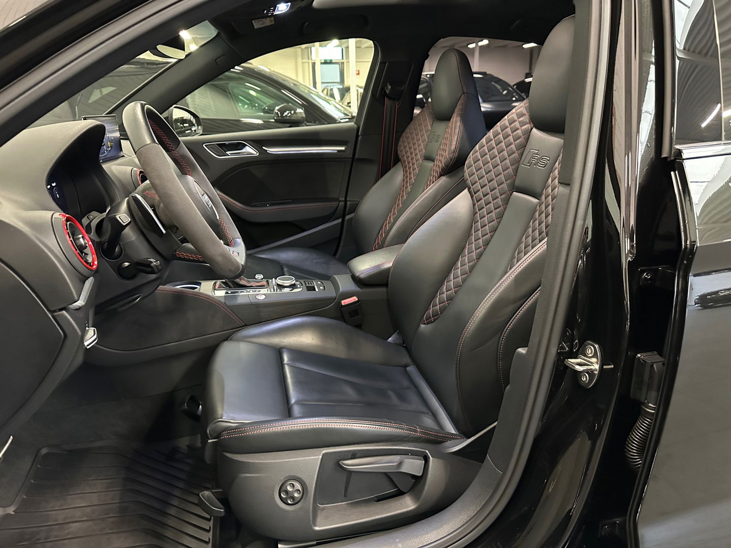 Audi RS3 2.5 TFSI Limo|Pano|B&O|ACC|RS Seat|Sfeer|Keyles|VOL