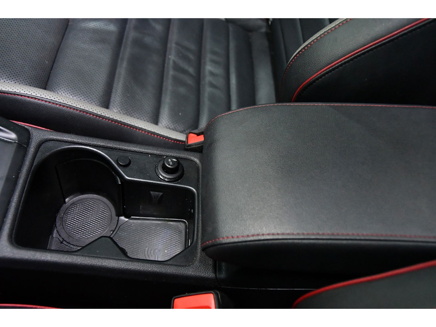 Volkswagen Golf 2.0 GTI Clubsport, Nürburgpack, Headup, Pano, HK audio