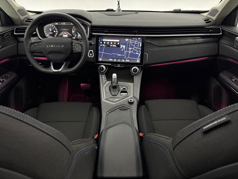 Lynk Co 01 1.5 | Pano | Virtual | Sfeerverl. | Memory | Camera | Carplay | Keyless | Adaptive Cruise