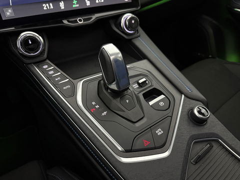 Lynk Co 01 1.5 | Pano | Virtual | Sfeerverl. | Memory | Camera | Carplay | Keyless | Adaptive Cruise