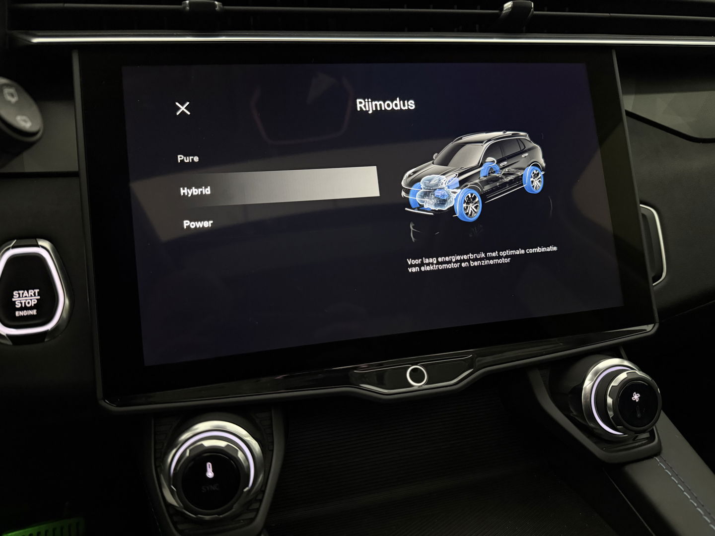 Lynk Co 01 1.5 | Pano | Virtual | Sfeerverl. | Memory | Camera | Carplay | Keyless | Adaptive Cruise