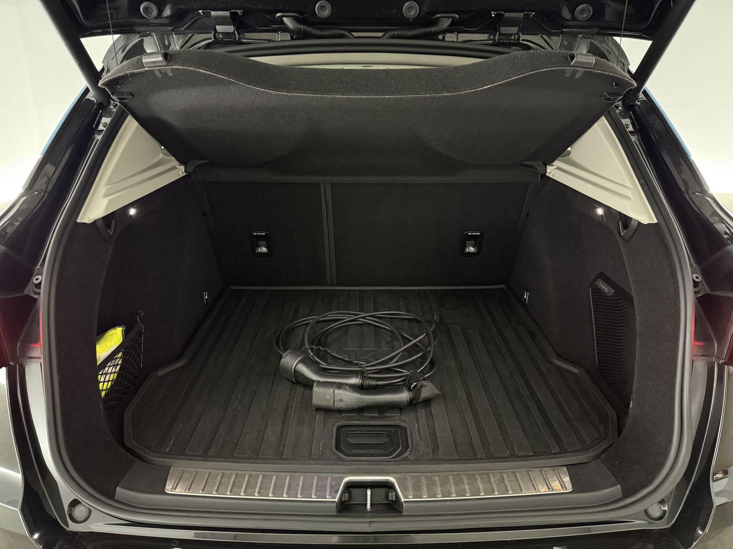 Lynk Co 01 1.5 | Pano | Virtual | Sfeerverl. | Memory | Camera | Carplay | Keyless | Adaptive Cruise