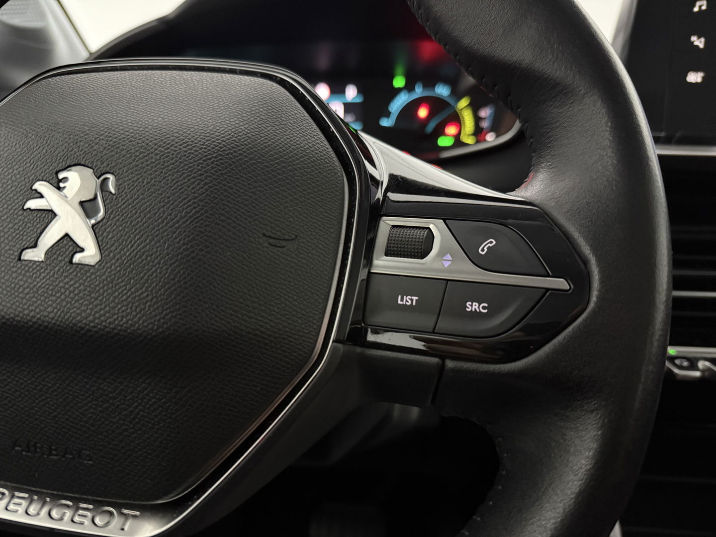 Peugeot 208 EV Active 50 kWh 136PK | Carplay | Parkeersens. | Cruise | Navigatie | LED | NAP