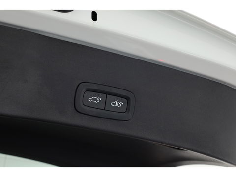 Volvo C40 Recharge Twin Ultimate 78 kWh |408 PK | Pano | 360 camera | H&K Audio | Elek. stoelen | Warmtepomp