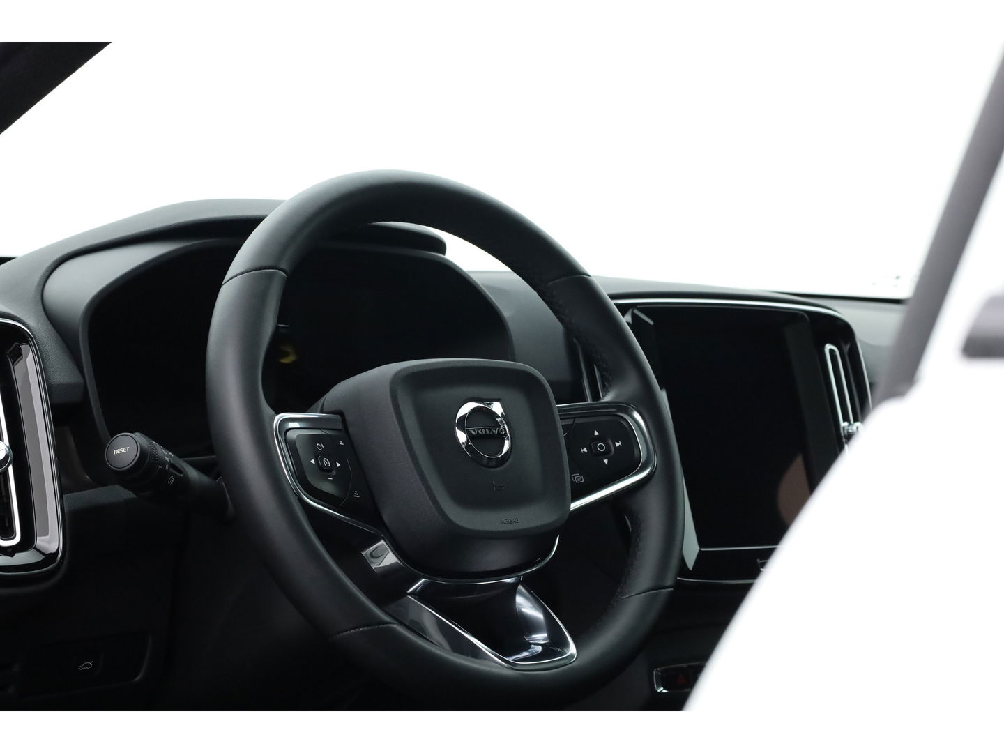 Volvo C40 Recharge Twin Ultimate 78 kWh |408 PK | Pano | 360 camera | H&K Audio | Elek. stoelen | Warmtepomp